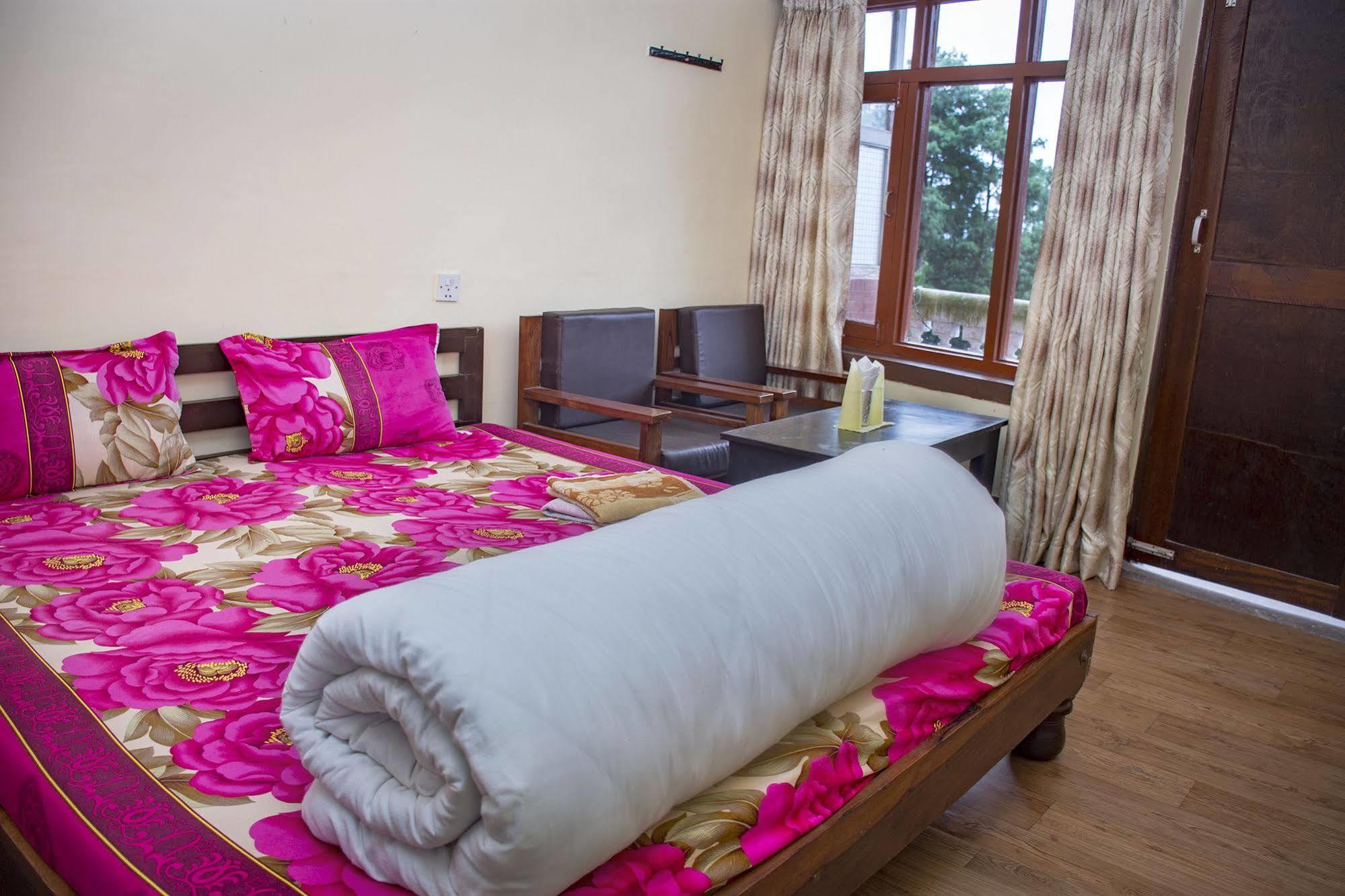 Langtang View Nagarkot Bed And Breakfast Esterno foto